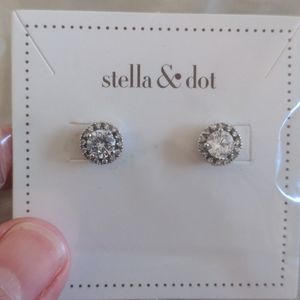 Duchess Studs